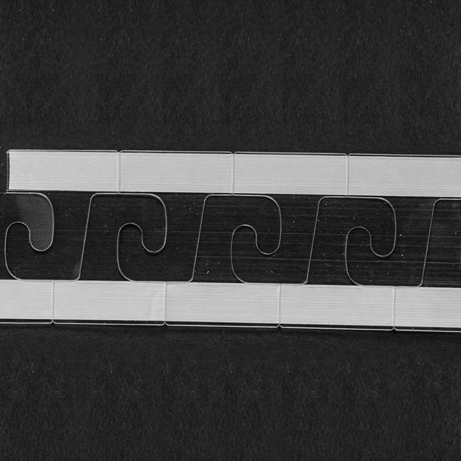 Self Adhesive Ultra Hook Hang Tab 14oz (1000 pcs) - Image 4