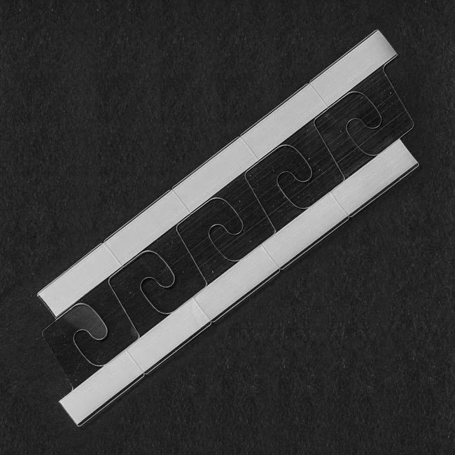Self Adhesive Ultra Hook Hang Tab 14oz (1000 pcs) - Image 5